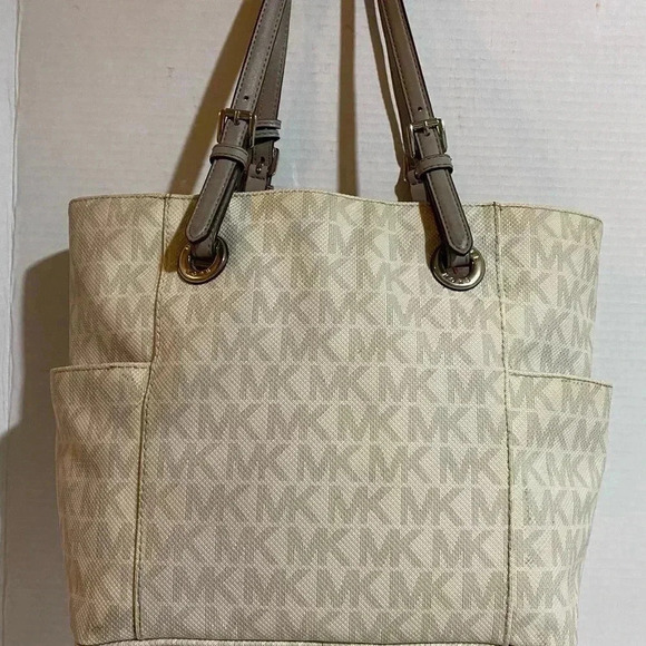 Michael kors white gray MK signature print canvas handbag - Picture 2 of 10